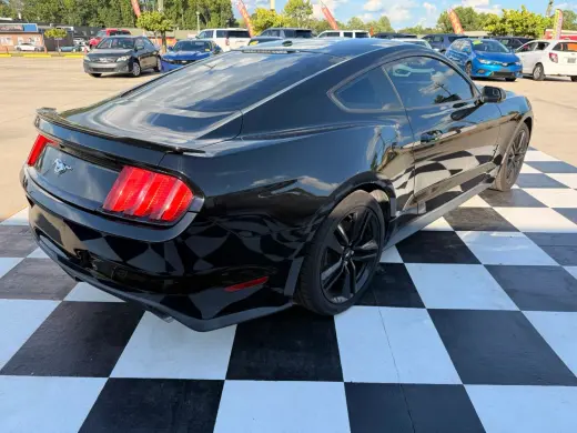 2016 Ford MUSTANG