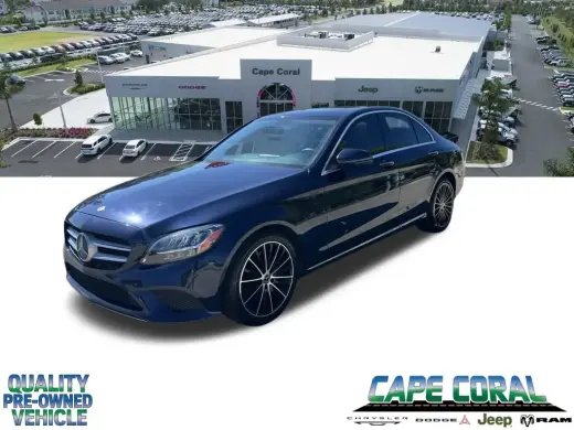 Mercedes-Benz Clase C 2021 C 300 Sedan de 4 puertas