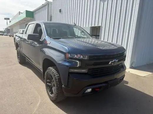 Chevrolet Silverado 1500 Limited 2022 4x4 LT Trail Boss 4p. Cabina de tripulación 5.8 ft. CB