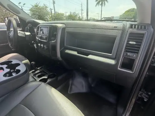 Ram 2500 2016 4x4 Tradesman Camioneta de cabina amplia de 4 puertas 8 pies LB