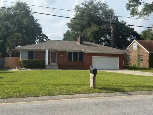 Propiedad en alquiler con 2 dormitorios y 1 baño en Pensacola