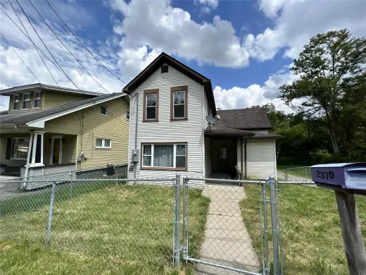 Propiedad en alquiler con 3 habitaciones y 1 baño en Bellaire