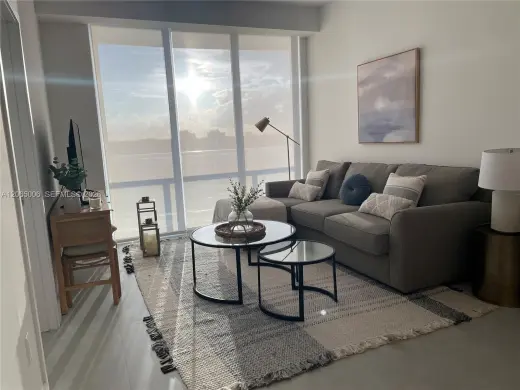 Propiedad en alquiler con 2 dormitorios y 2 baños en North Miami Beach