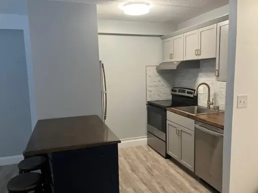 Propiedad en alquiler con 0 dormitorios y 1 baño en Waltham