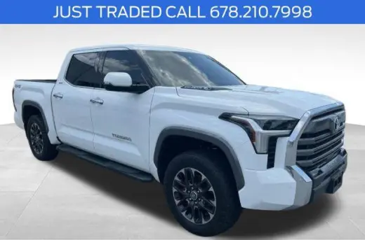Toyota Tundra 2023 4x4 Limited HV 4p CrewMax Cab Camioneta SB