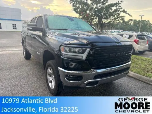 Ram 1500 2021 4x4 Big Horn 4dr Crew Cab 5.6 ft. SB Pickup