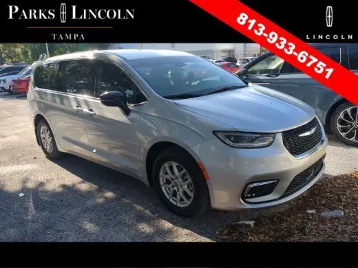 Chrysler Pacifica 2024 Touring L 4p Minivan