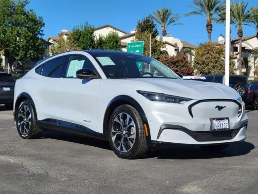 Ford Mustang Mach-E 2023 Premium 4p SUV