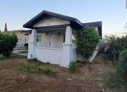Rear to move in.