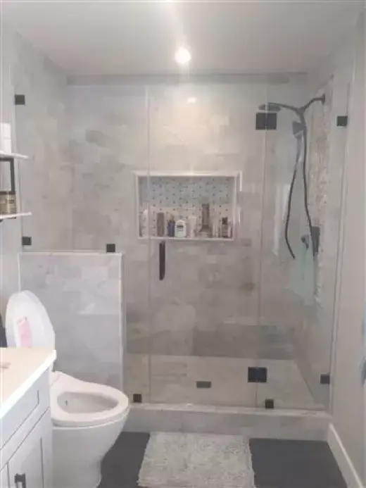 SHOWER DOORS, Ventanas y más !