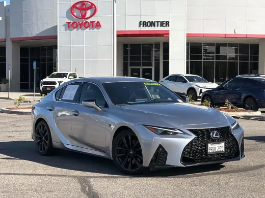 Lexus IS 300 2024 F SPORT Design Sedán de 4 puertas