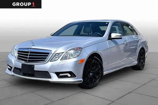 Mercedes-Benz Clase E 2011 E 550 Luxury 4p Sedan