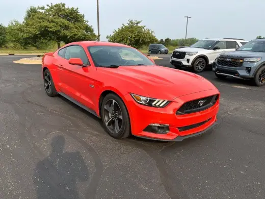 Ford Mustang 2015 GT Fastback de 2 puertas