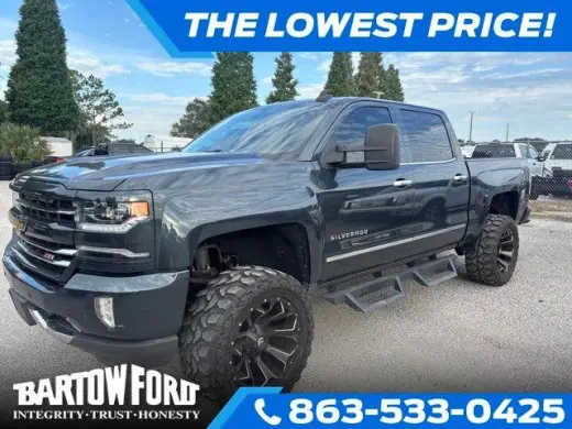 Chevrolet Silverado 1500 2017 4x4 LTZ Cabina Doble de 4 puertas y caja corta de 5.8 pies