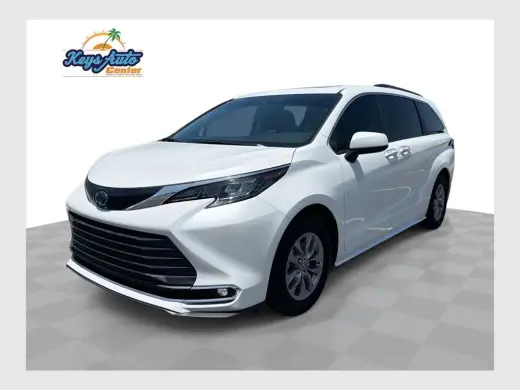 Toyota Sienna 2024 XLE 8-Pasajeros 4p Minivan