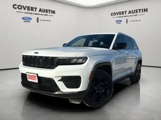 Jeep Grand Cherokee 2022 4x2 Laredo 4p SUV (lanzamiento a mediados del año)