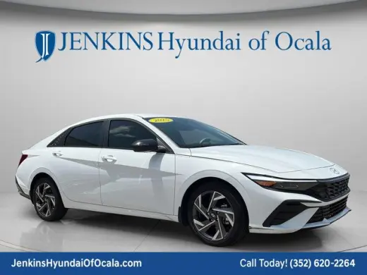 Sedán Hyundai ELANTRA 2025 SEL Sport de 4 puertas