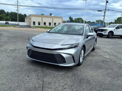 Toyota Camry 2025 SE Sedán 4puertas