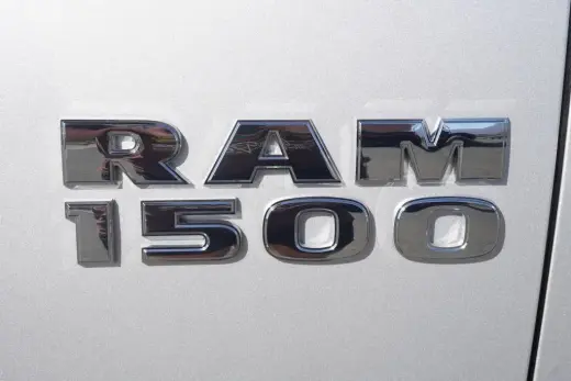 Ram 1500 2017 4x4 Big Horn 4p Puerta Cabina Doble 5,5 pies de Caja Corta Pickup