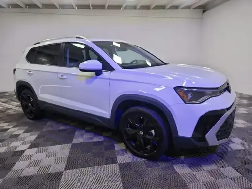 Volkswagen Taos 2025 SE 4dr SUV