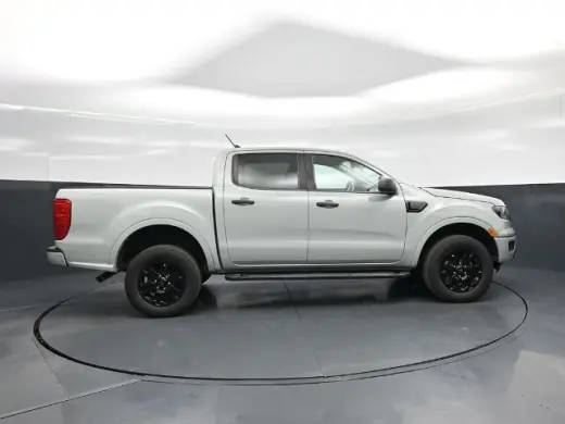 Ford Ranger 2023 4x2 XLT 4 puertas SuperCrew batea de 5.1 pies