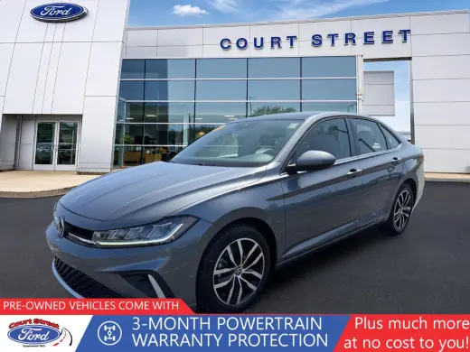 Volkswagen Jetta 2025 SE sedán de 4 puertas