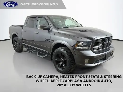 Ram 1500 2018 4x4 Night 4dr Crew Cab caja de 5.5 pies Pickup