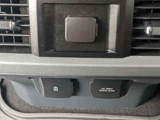 Ford F-150 2023 4x4 XLT 4 puertas SuperCrew batea de 5.5 pies