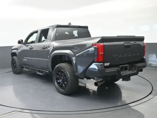 Toyota Tacoma 2025 4x2 SR5 4p Cabina Doble 5.0 ft SB