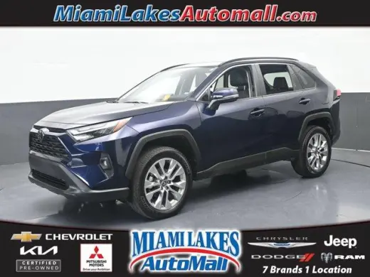Toyota RAV4 2025 XLE Premium SUV 4p
