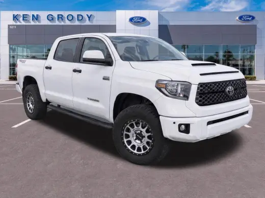 Toyota Tundra 2021 4x4 SR5 4dr CrewMax Cab Pickup SB