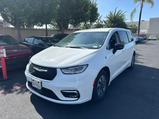 Chrysler Pacifica Plug-In Hybrid 2024 Select Mini-Van 4p