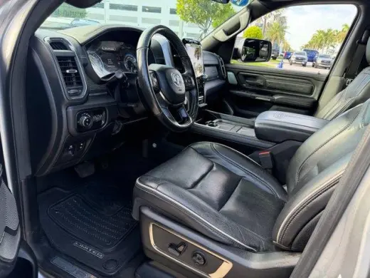 Ram 1500 2020 4x4 Limited 4p Cabina de Tripulación 5.6 ft. SB Camioneta