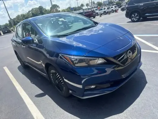 Nissan LEAF 2024 SV PLUS 4p Hatchback