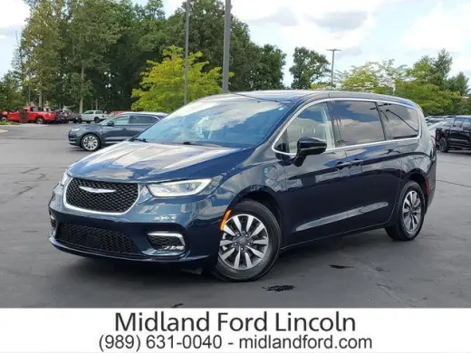 Chrysler Pacifica Plug-In Hybrid 2024 Select Miniván 4p.