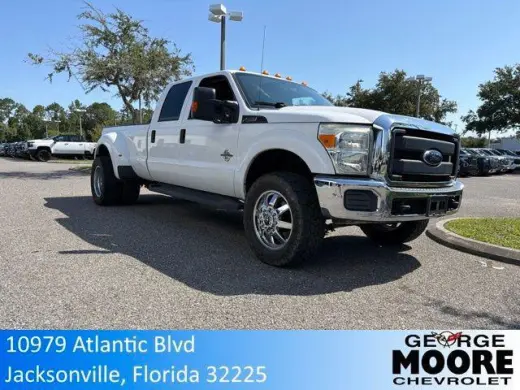 Ford F-350 Super Duty 2016 4x4 XL Cabina y Plataforma 4 Puertas 8 pies LB DRW Pickup