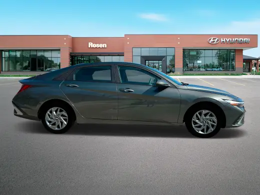 Hyundai ELANTRA 2024 SEL 4p Sedan