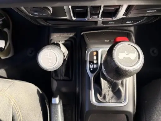 Jeep Wrangler 2024 4x4 Sahara 4p SUV