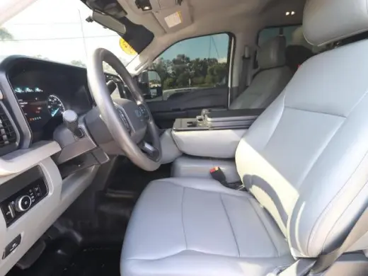 Ford F-350 Super Duty 2023 4x4 XL 4dr Crew Cab 6.8 ft. SB SRW Pickup