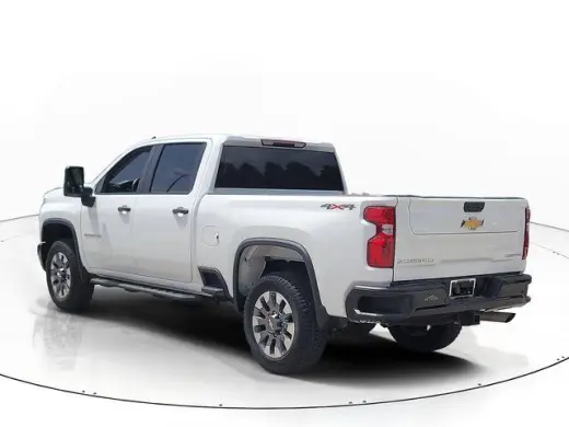 Chevrolet Silverado 2500HD 2024 4x4 Custom 4p Cab Tripulada LB
