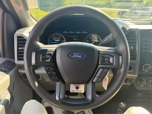 Ford F-350 Super Duty 2019 4x4 XLT 2p Cabina Estándar 145 pulgadas de distancia entre ejes Chasis DRW