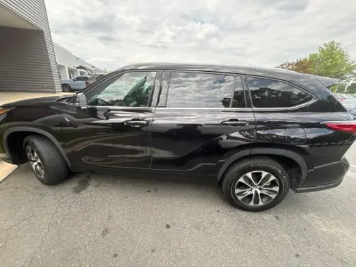 Toyota Highlander 2022 XLE 4dr SUV