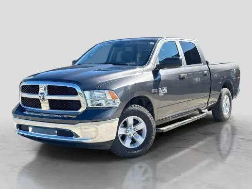 Ram 1500 Clásico 2019 4x4 Lone Star Silver 4 puertas Crew Cab 6,3 pies SB Camioneta