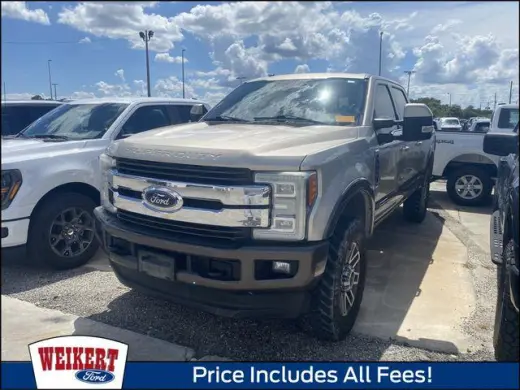 Ford F-250 Super Duty 2017 4x4 King Ranch 4dr Crew Cab 6.8 ft. SB Camioneta