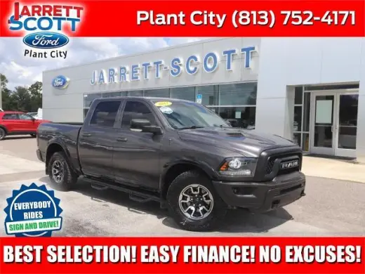 Ram 1500 2017 4x4 Rebel 4p. Cabina Extendida 5.5 pies. Camioneta