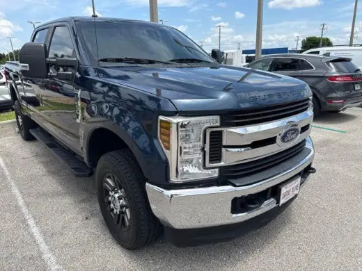 Ford F-250 Super Duty 2018 4x4 XL 4p Camioneta Cabina Doble Estante de 6.8 pies