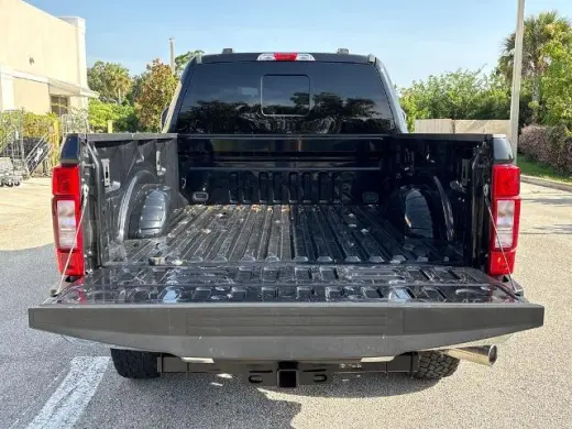 Ford F-250 Super Duty 2022 4x4 XLT 4dr Crew Cab 6.8 ft. SB Pickup
