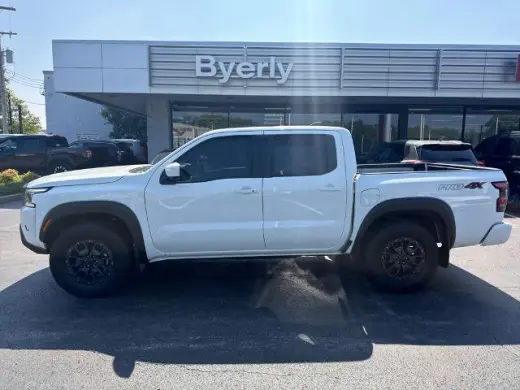 Nissan Frontier 2024 4x4 PRO-4X 4p. Cabina de Tripulante 5 pies. Caja Corta