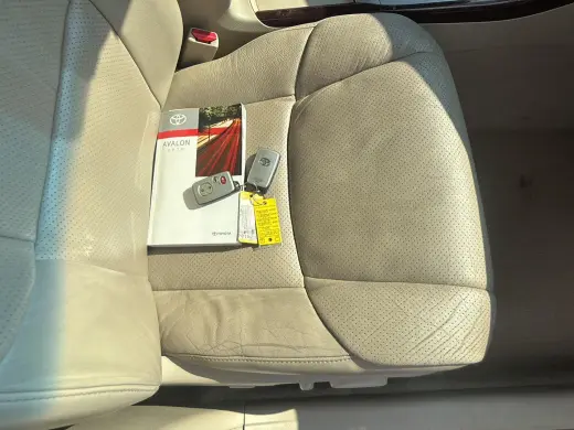 2010 Toyota Avalon