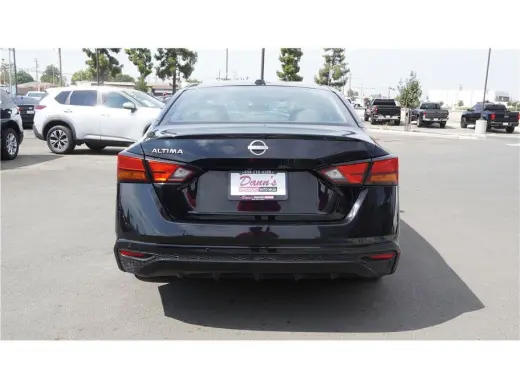 2025 Nissan Altima